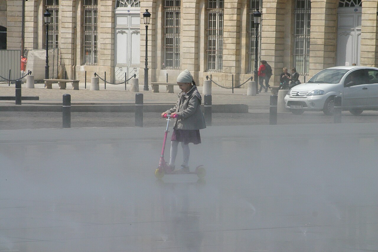 Le miroir d'eau de la place de la Bourse à Bordeaux